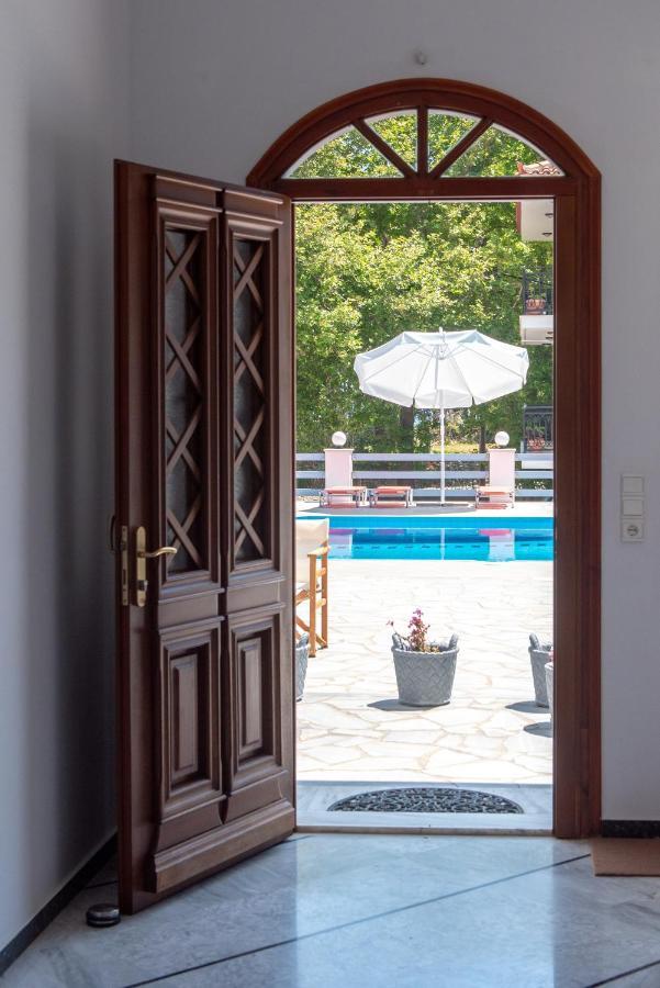 Ágios Konstantínos Iro'S Residence מראה חיצוני תמונה