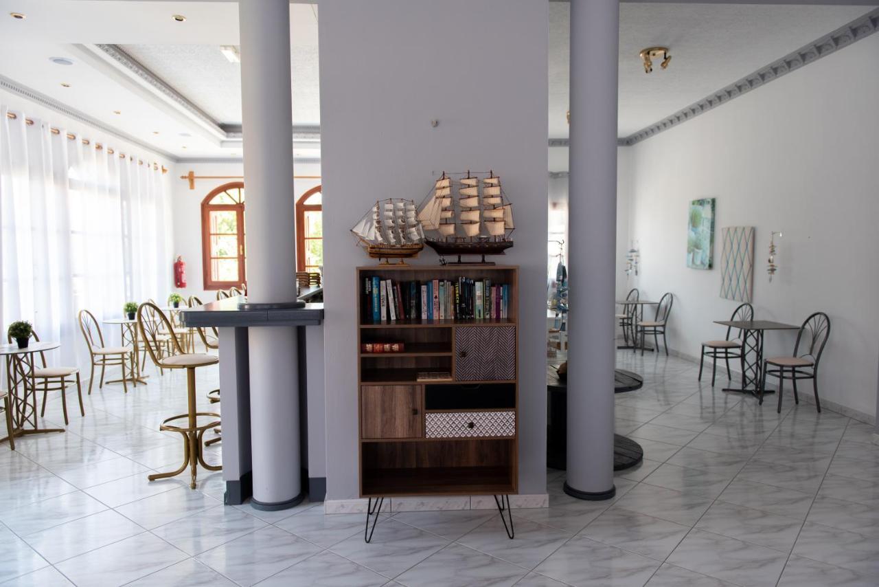 Ágios Konstantínos Iro'S Residence מראה חיצוני תמונה